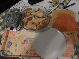 Räucherlachs mit Baguette 002.JPG