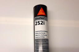 mit Sika 521 i ...