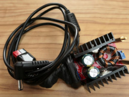 Laptop-Netzteil-12V.jpg
