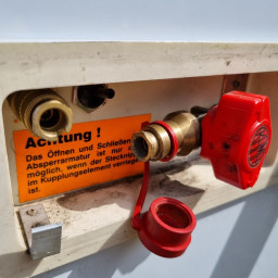 Gas-Anschluss.jpg