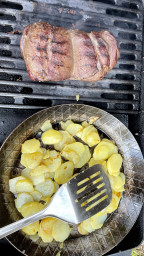 Rentierfleisch in Nordschweden
