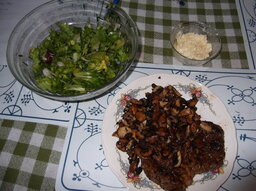 Entrecote mit Pilzen und Blattsalat 002.JPG