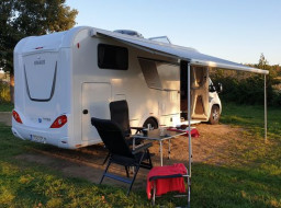 Wohnmobil verkleinert2.jpg