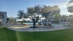 Pool mit kaltem Salzwasser