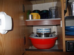 Geschirrschrank 004.JPG
