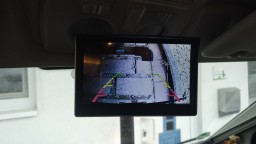 Kamera auf den Grauwasserablauf umschaltbar auf meine Permanente Rückfahrkamera. In Verbindung mit den elektrischen Abwasserventil, Klasse.