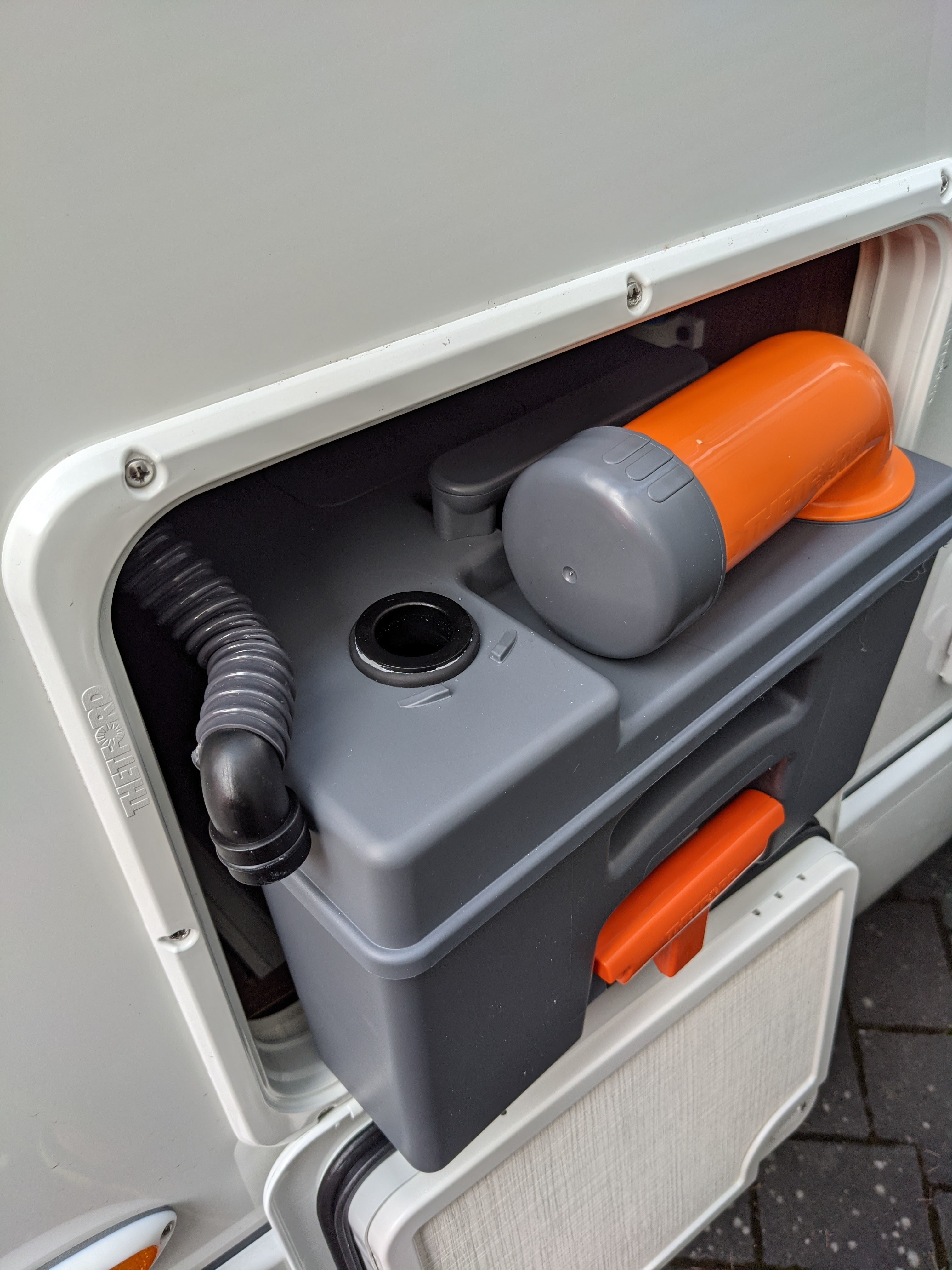 Zweite Batterie für B-MC T600 nachrüsten - Wohnmobil Forum Seite 1